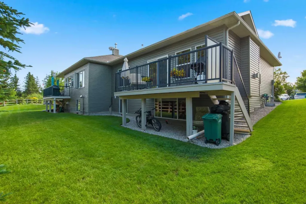 925 Imperial Drive Diamond Valley AB T0L2A0