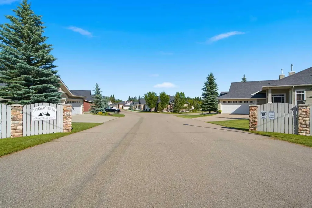 925 Imperial Drive Diamond Valley AB T0L2A0