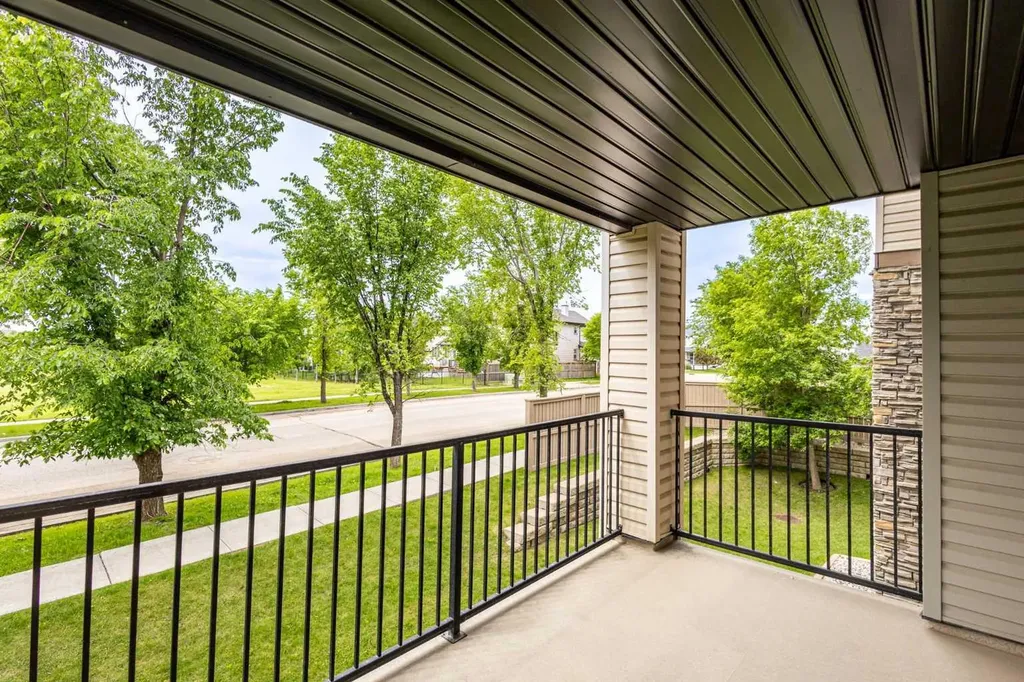 8 Bridlecrest Drive SW Calgary AB T2Y 0H6