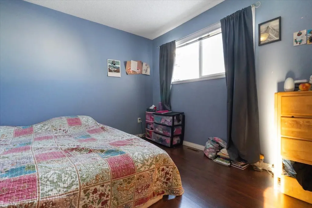 9109 112 Avenue Grande Prairie AB T8X 1K5