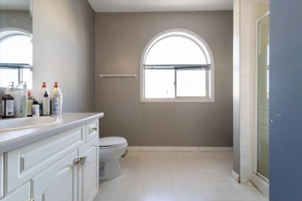 9109 112 Avenue Grande Prairie AB T8X 1K5