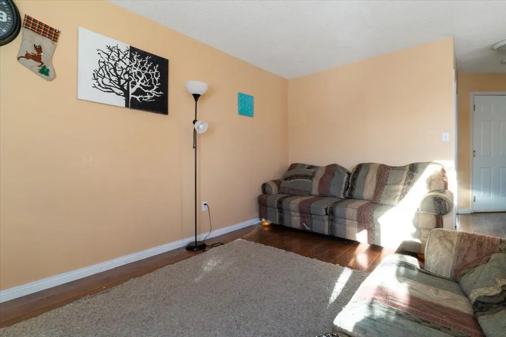 9109 112 Avenue Grande Prairie AB T8X 1K5