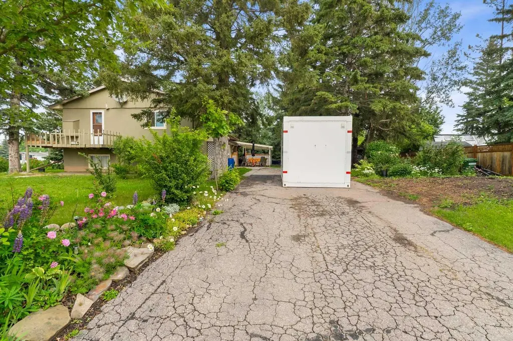 402 Boake Avenue Cremona AB T0M 0R0