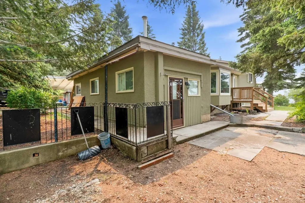 402 Boake Avenue Cremona AB T0M 0R0