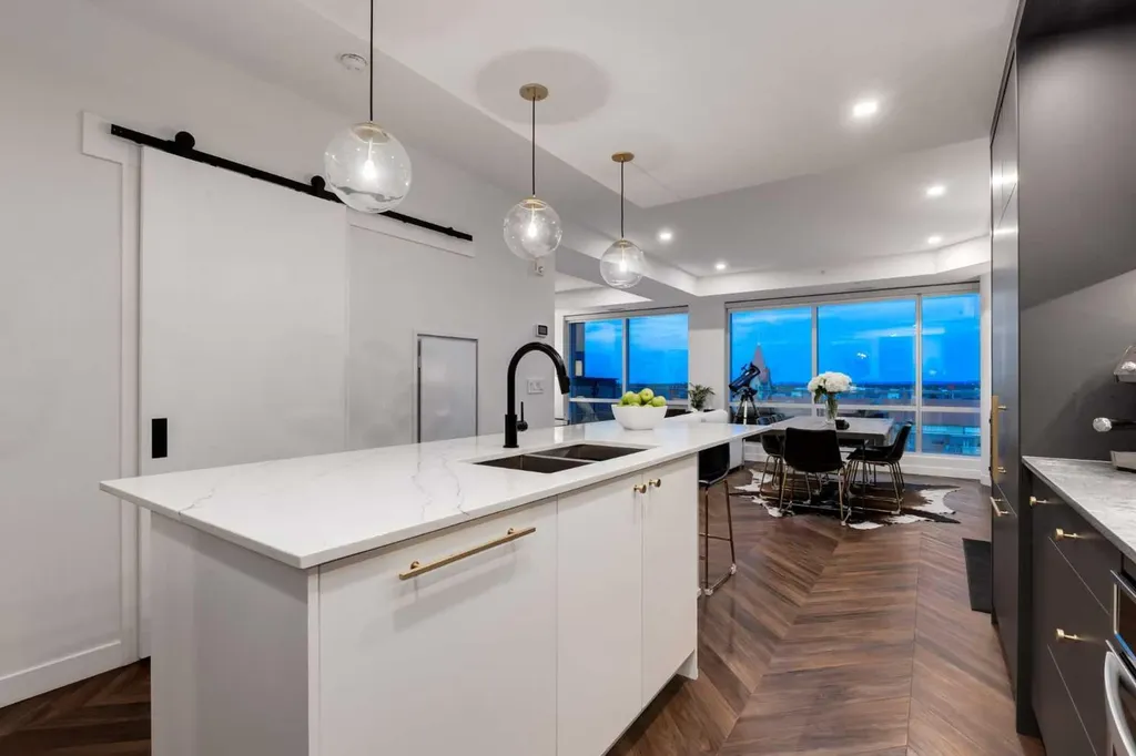 8445 Broadcast Avenue SW Calgary AB T3H 6B6