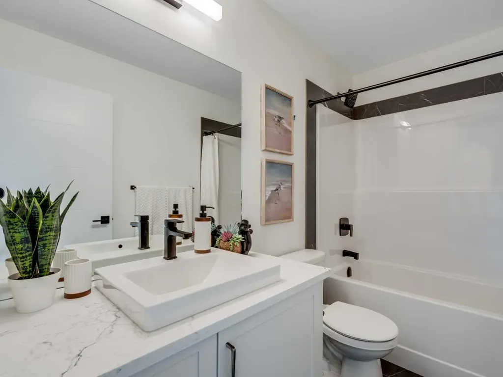 200 Southridge Drive Okotoks AB T1S 5P9