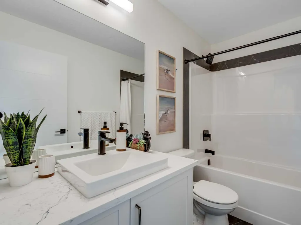 200 Southridge Drive Okotoks AB T1S 5P9