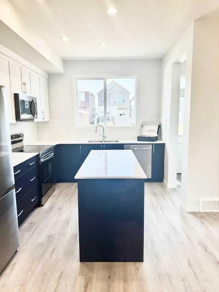94 Aquila Drive Calgary AB T3R 2C4