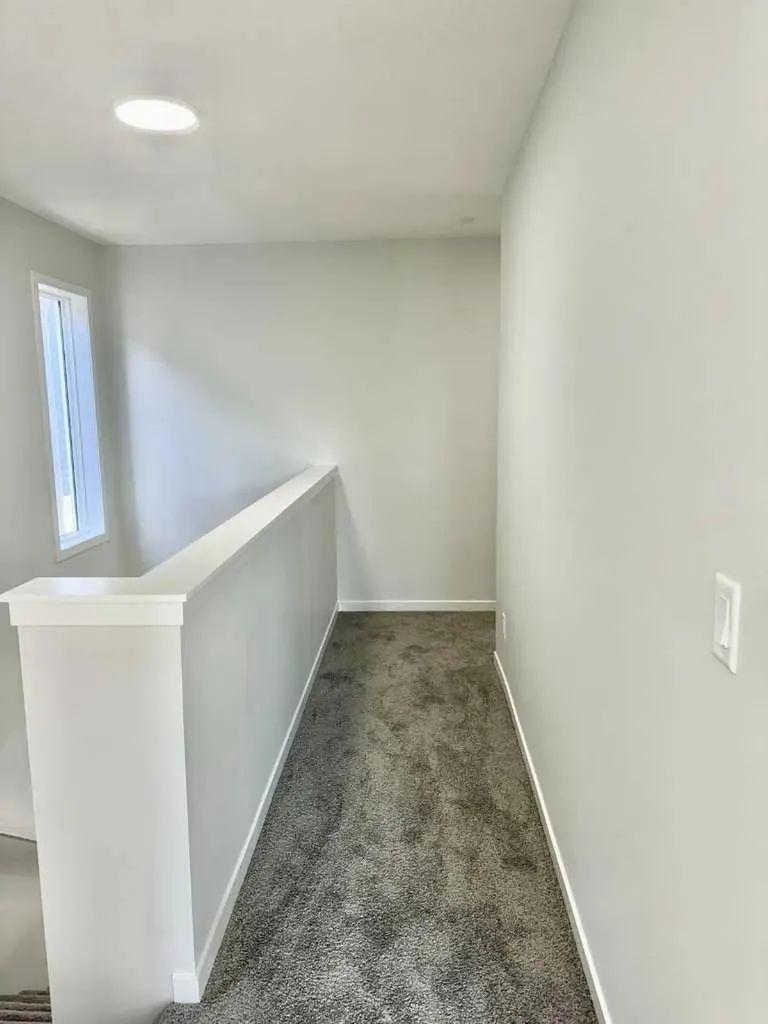 94 Aquila Drive Calgary AB T3R 2C4