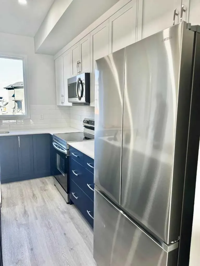 94 Aquila Drive Calgary AB T3R 2C4