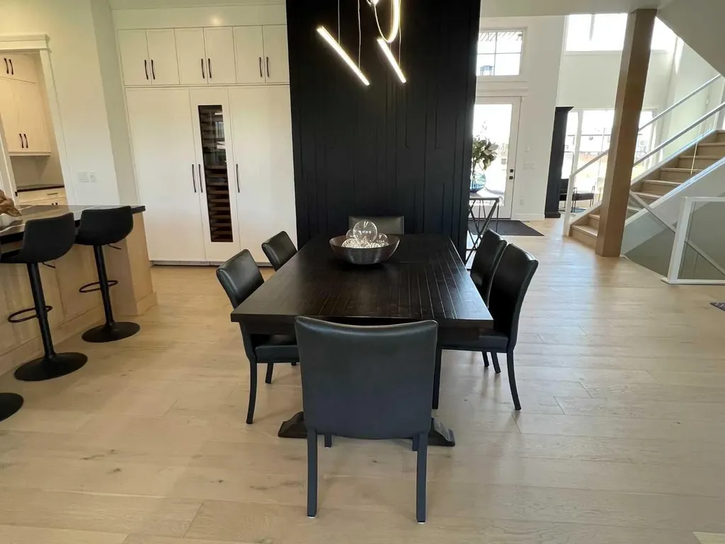 48 Rockcliff Terrace NW Calgary AB T3G 0G6