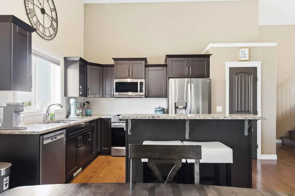 172 Huberman Way Fort Mcmurray AB T9K 0Z9