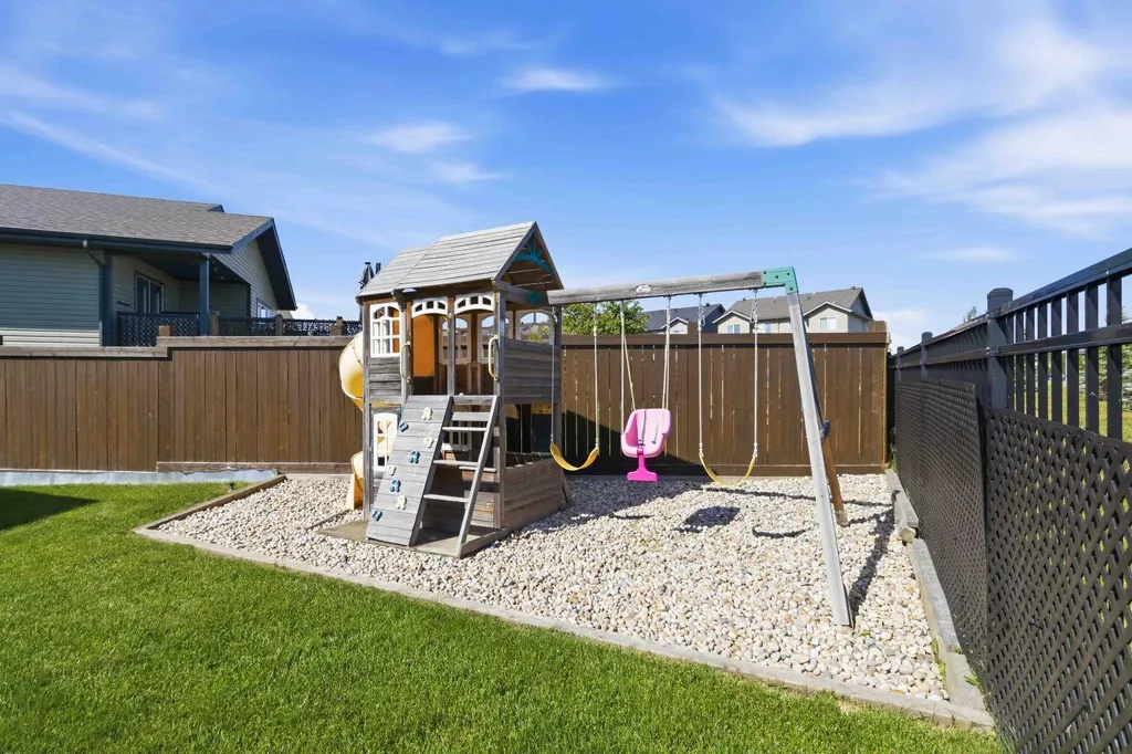 172 Huberman Way Fort Mcmurray AB T9K 0Z9