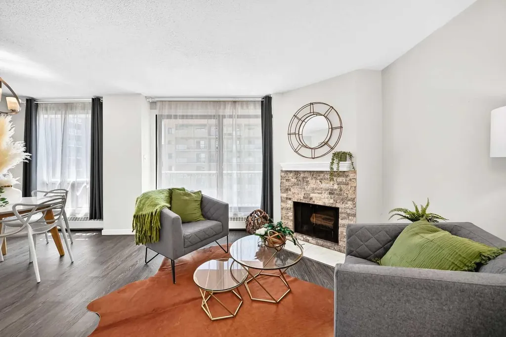 1323 15 Avenue SW Calgary AB T3C 0X8