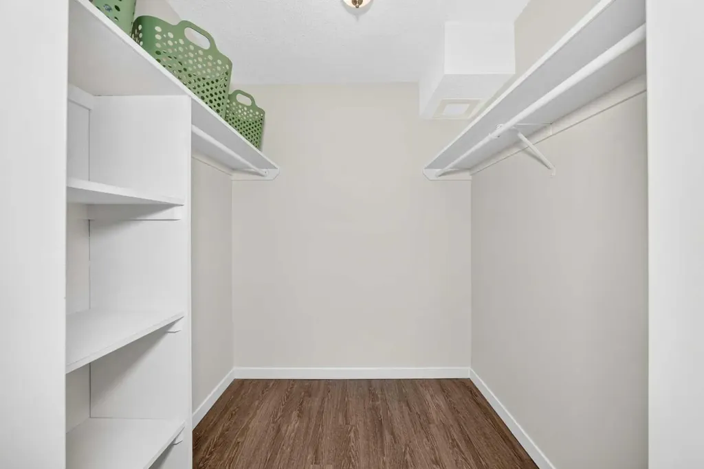 1323 15 Avenue SW Calgary AB T3C 0X8