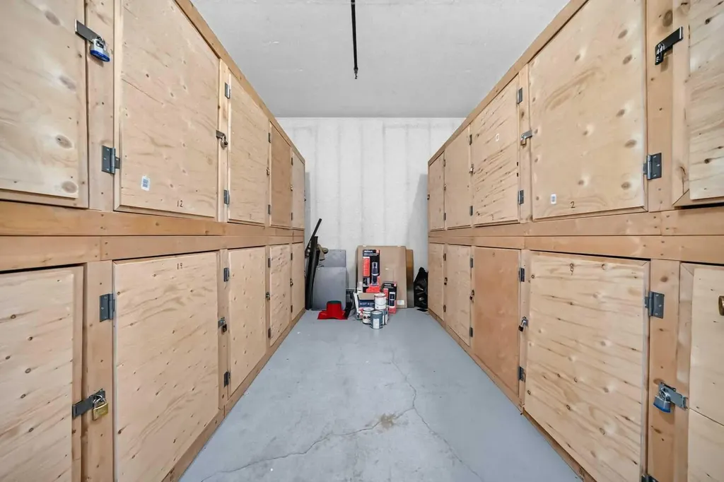 1323 15 Avenue SW Calgary AB T3C 0X8