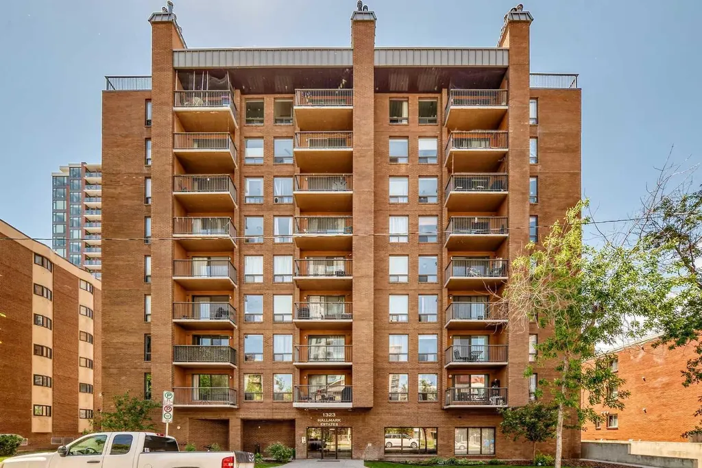 1323 15 Avenue SW Calgary AB T3C 0X8