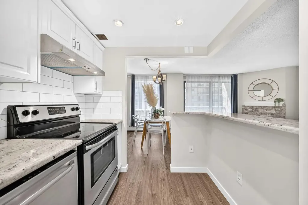 1323 15 Avenue SW Calgary AB T3C 0X8