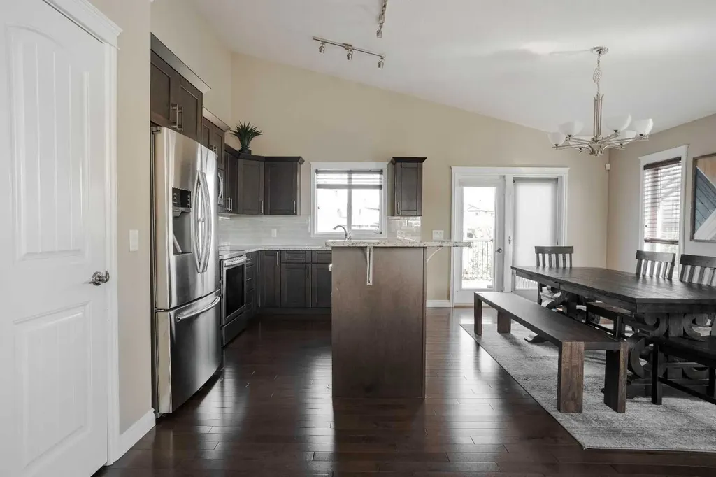 140 Heibert Bay Fort Mcmurray AB T9K 2X2
