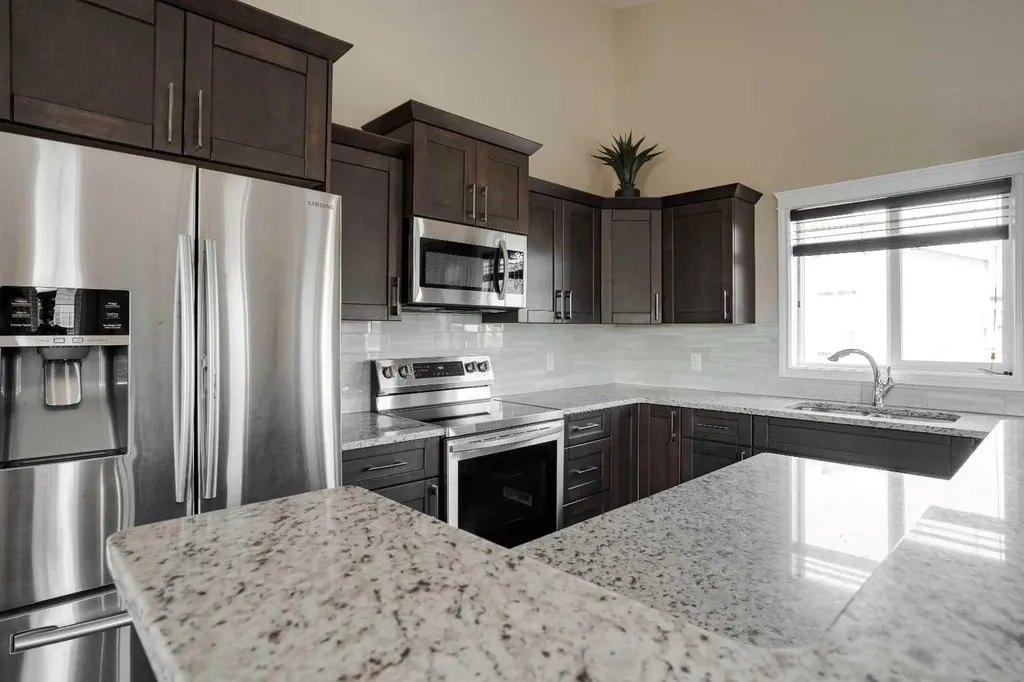 140 Heibert Bay Fort Mcmurray AB T9K 2X2