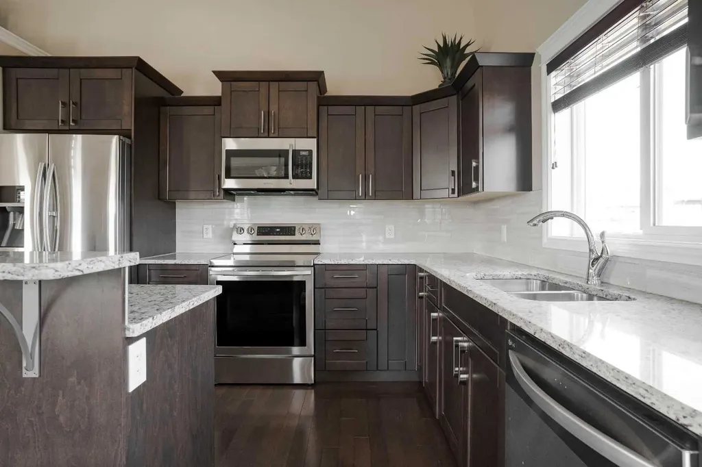 140 Heibert Bay Fort Mcmurray AB T9K 2X2