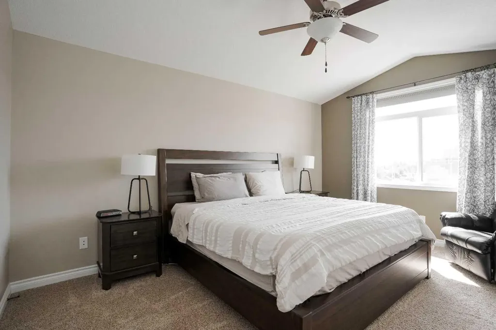 140 Heibert Bay Fort Mcmurray AB T9K 2X2