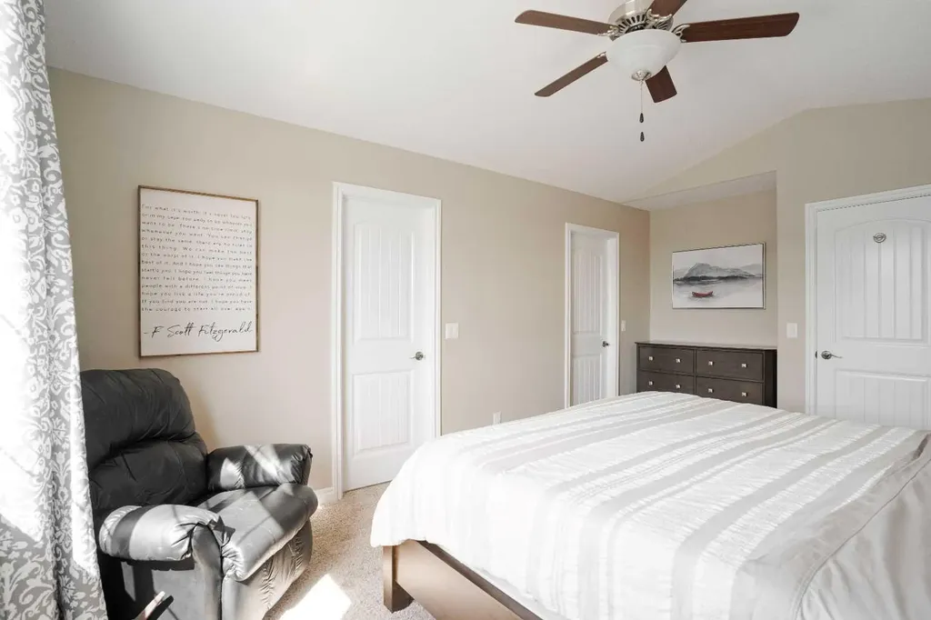 140 Heibert Bay Fort Mcmurray AB T9K 2X2