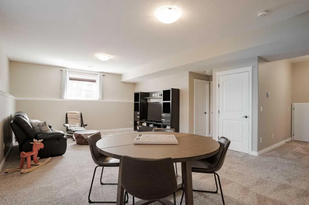 140 Heibert Bay Fort Mcmurray AB T9K 2X2