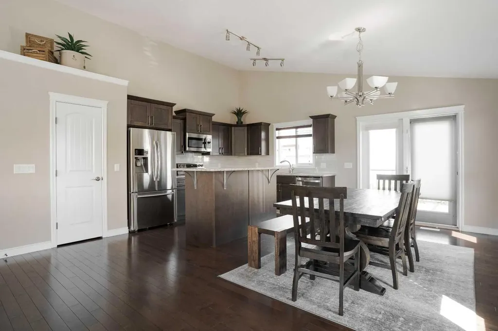 140 Heibert Bay Fort Mcmurray AB T9K 2X2