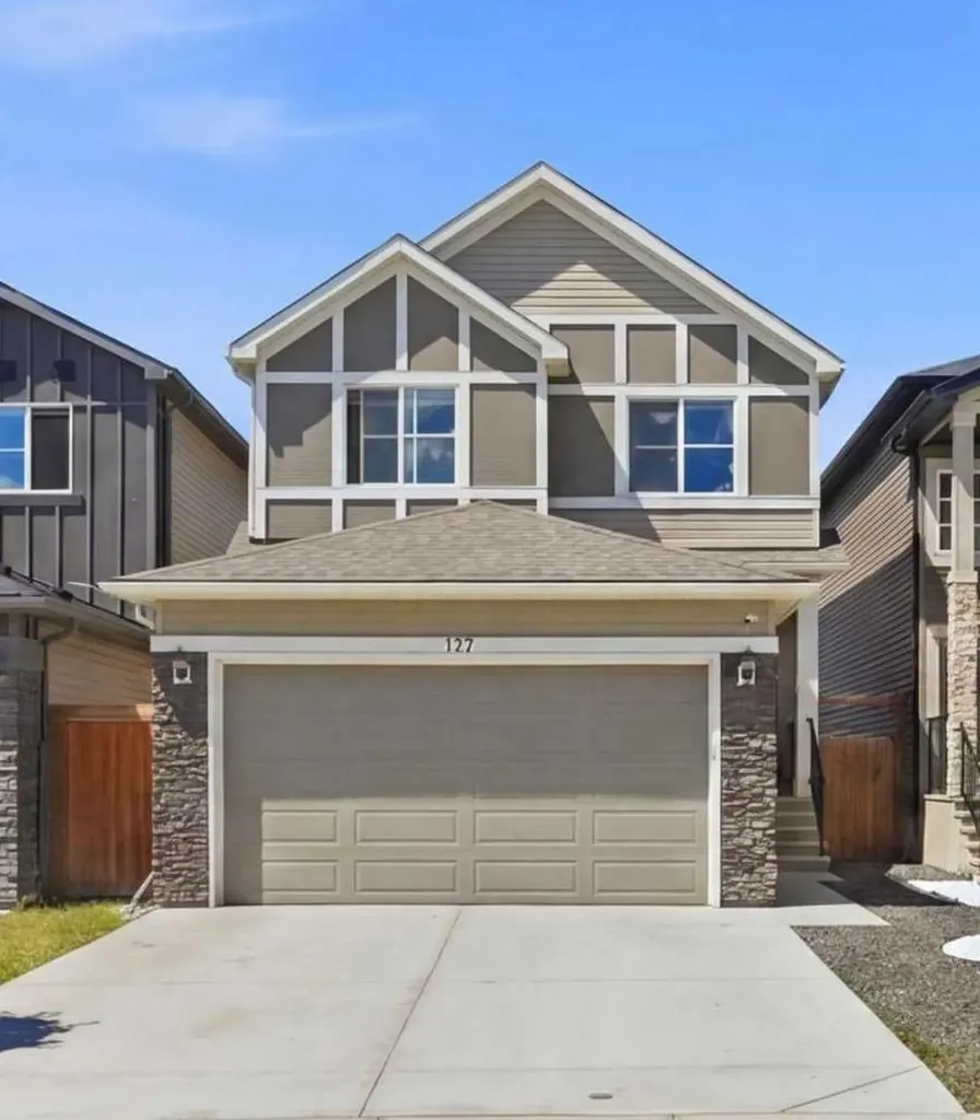 107 Savanna Way Way E Calgary AB T3J 0Y6