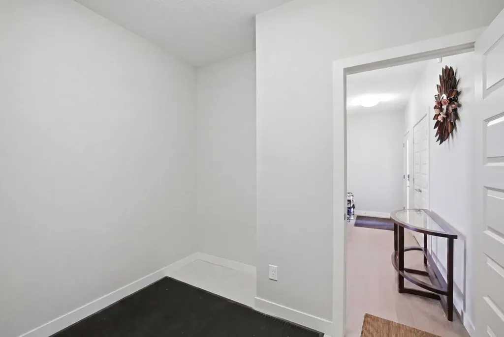 107 Savanna Way Way E Calgary AB T3J 0Y6