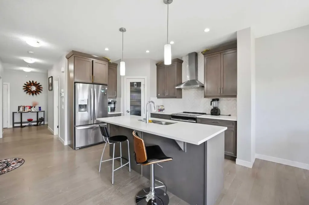 107 Savanna Way Way E Calgary AB T3J 0Y6