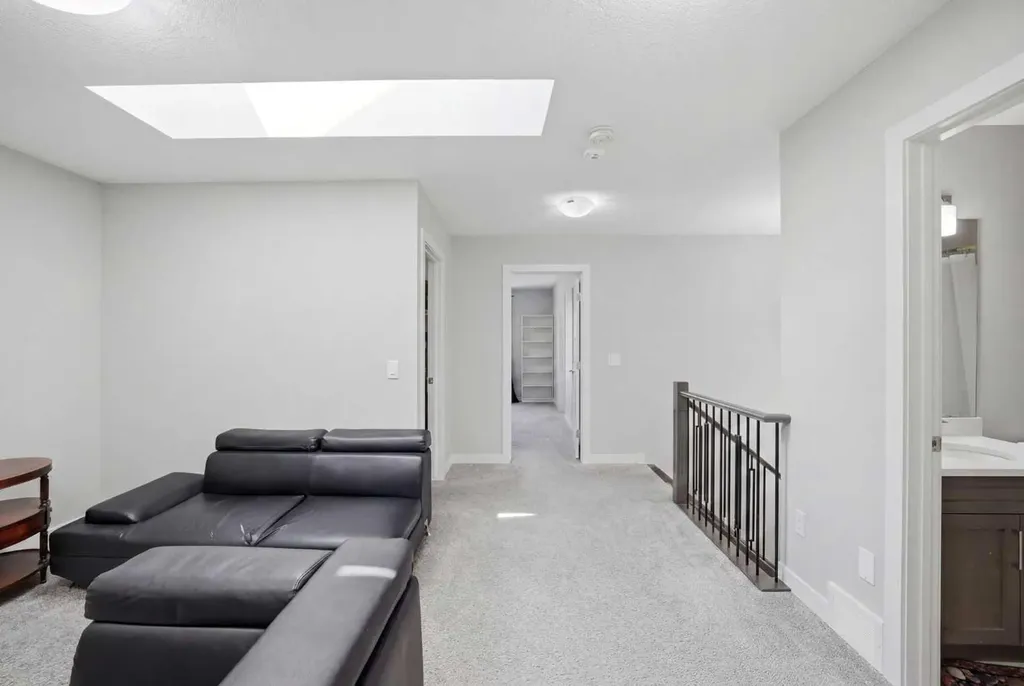 107 Savanna Way Way E Calgary AB T3J 0Y6