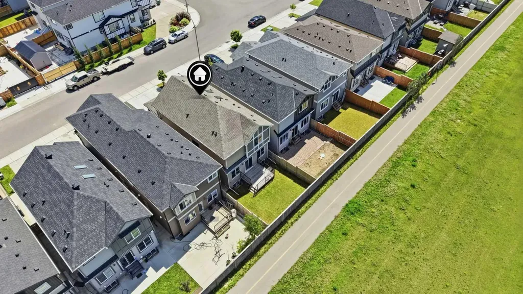 107 Savanna Way Way E Calgary AB T3J 0Y6