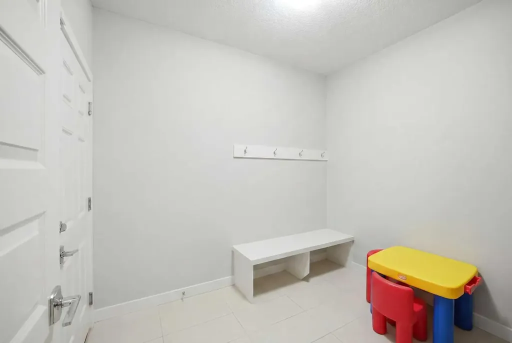 107 Savanna Way NE Calgary AB T3J 0Y6