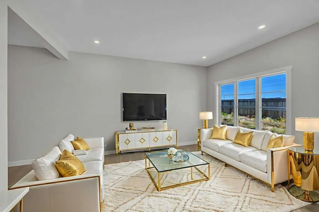 203 Homestead Common NE Calgary AB T3J 5V7