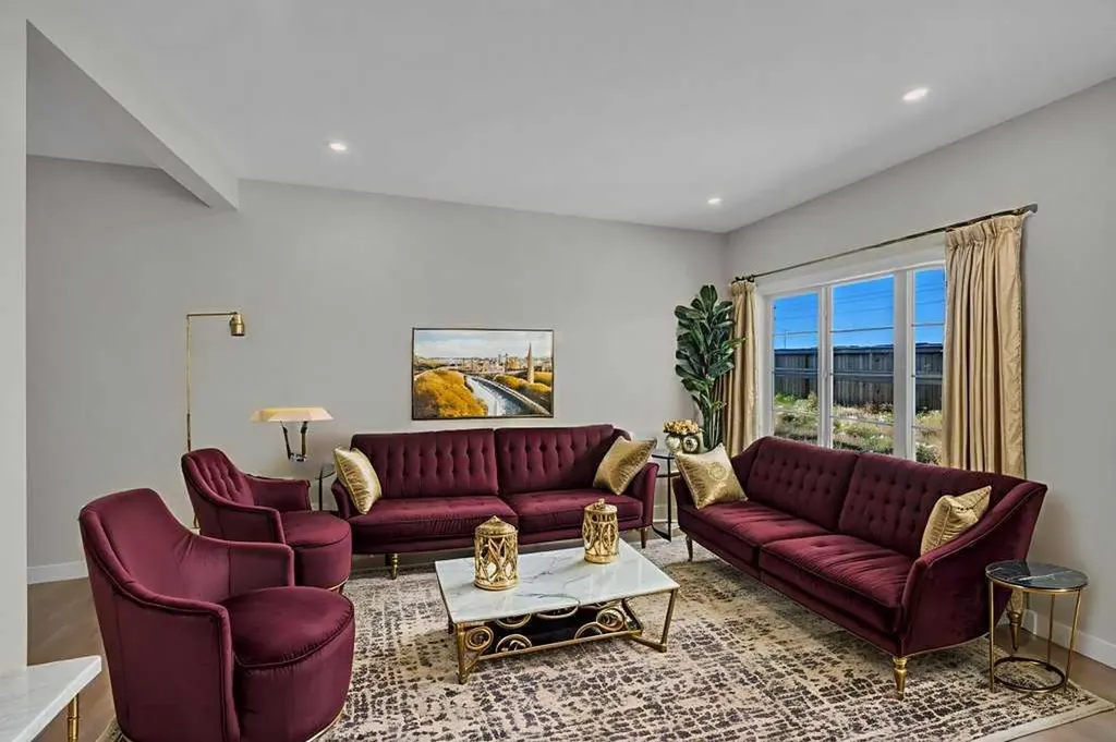 203 Homestead Common NE Calgary AB T3J 5V7