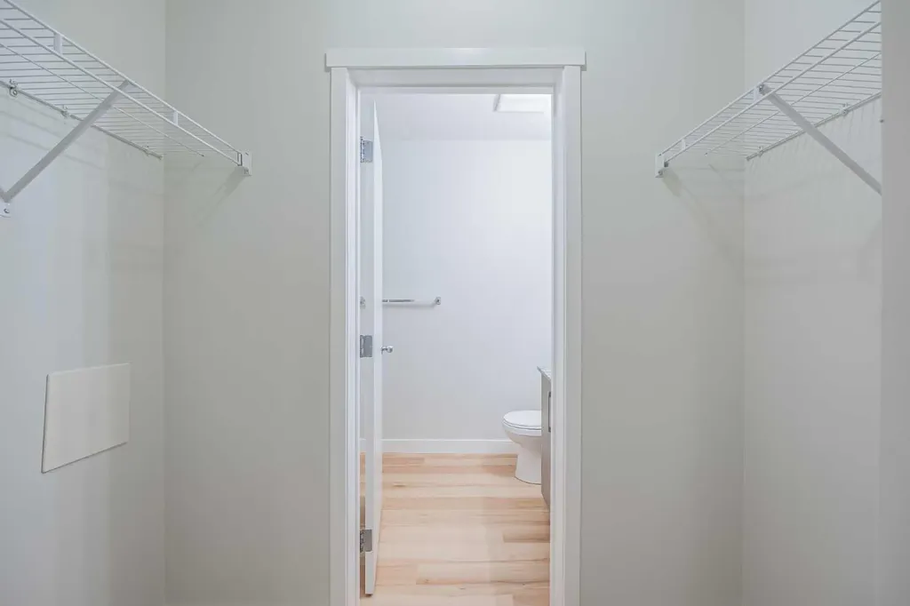 4641 128 Avenue NE Calgary AB T3N 1T3