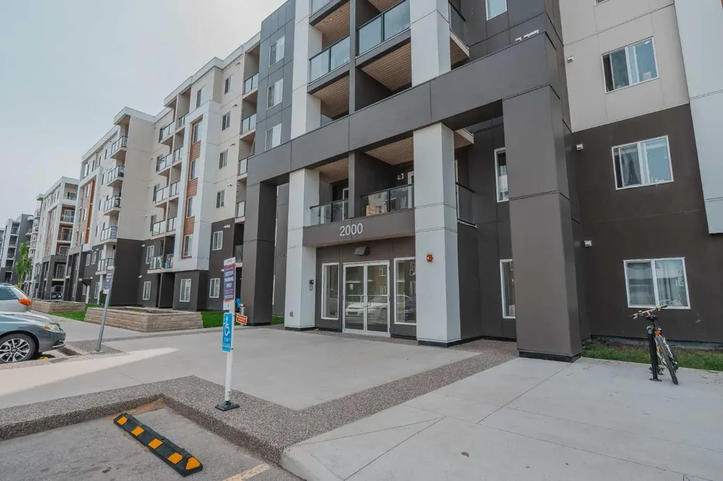 4641 128 Avenue NE Calgary AB T3N 1T3