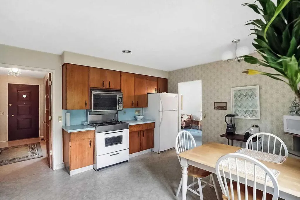 3415 Utah Crescent NW Calgary AB T2N 4A9