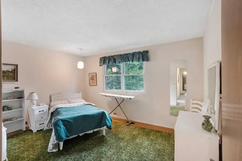3415 Utah Crescent NW Calgary AB T2N 4A9
