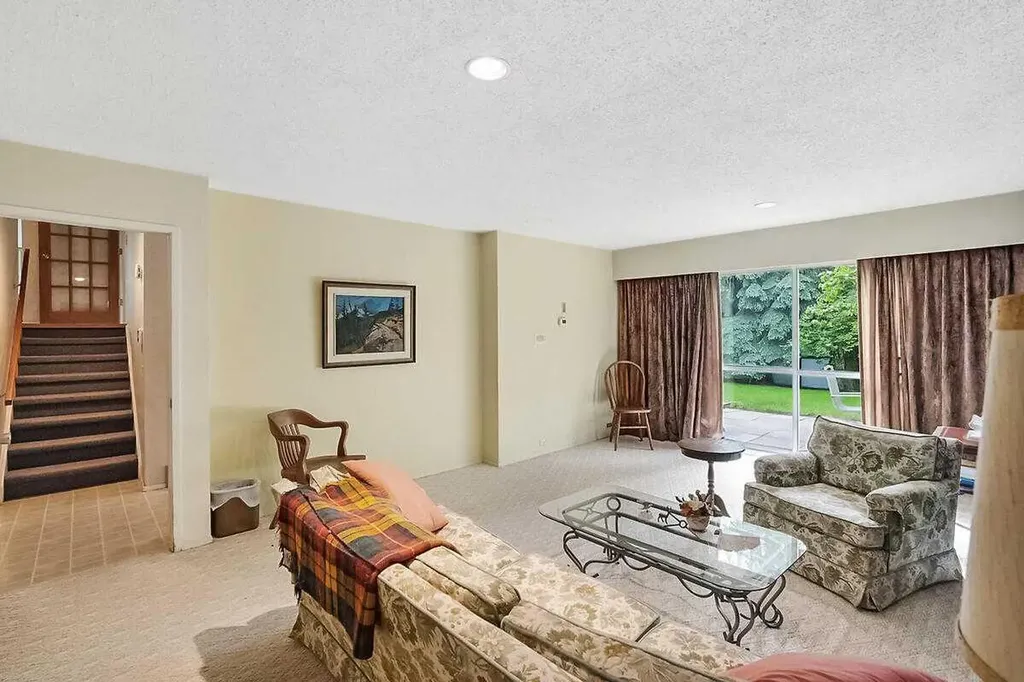 3415 Utah Crescent NW Calgary AB T2N 4A9