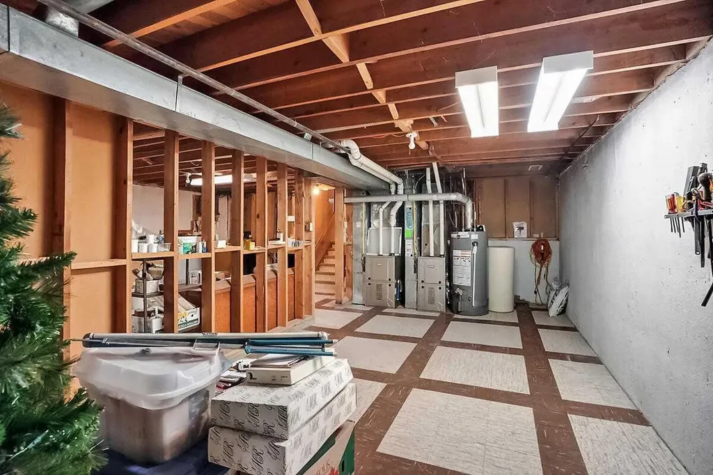 3415 Utah Crescent NW Calgary AB T2N 4A9