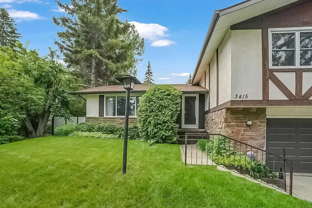 3415 Utah Crescent NW Calgary AB T2N 4A9