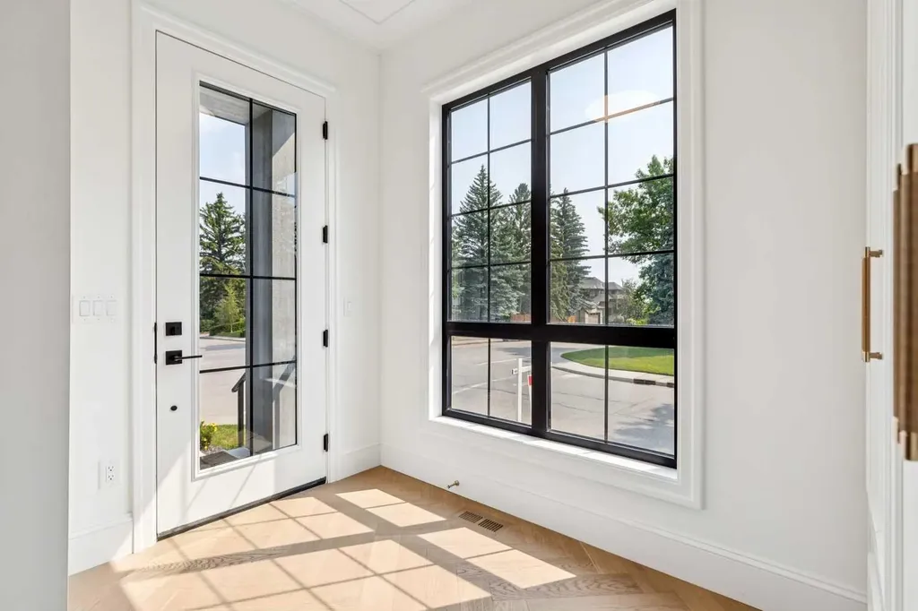 1603 42 Avenue SW Calgary AB T2T 2M4