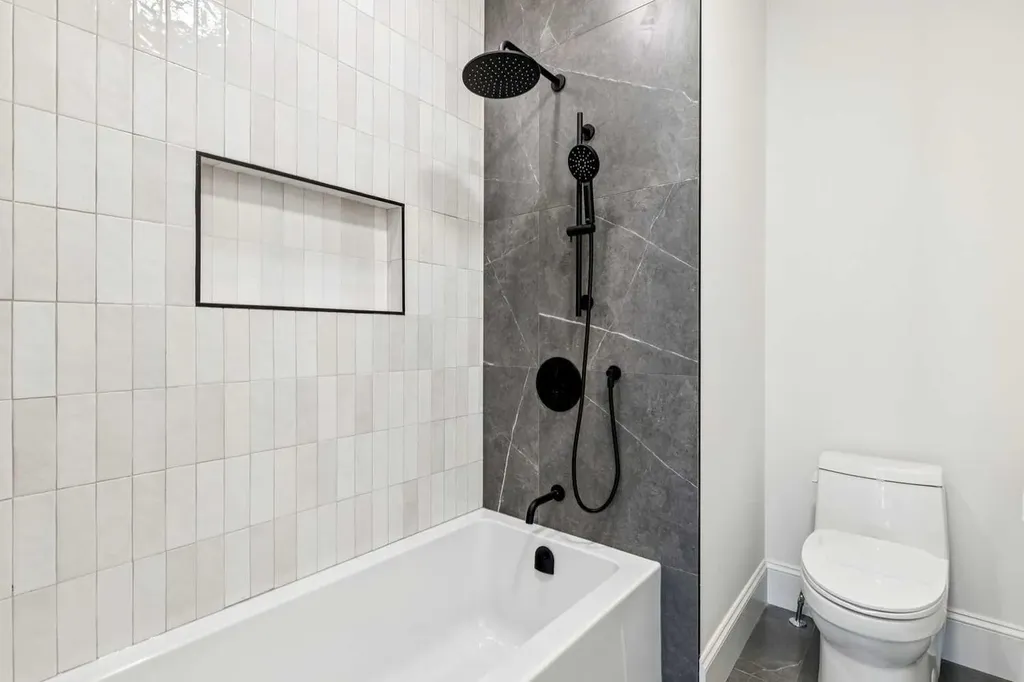 1603 42 Avenue SW Calgary AB T2T 2M4