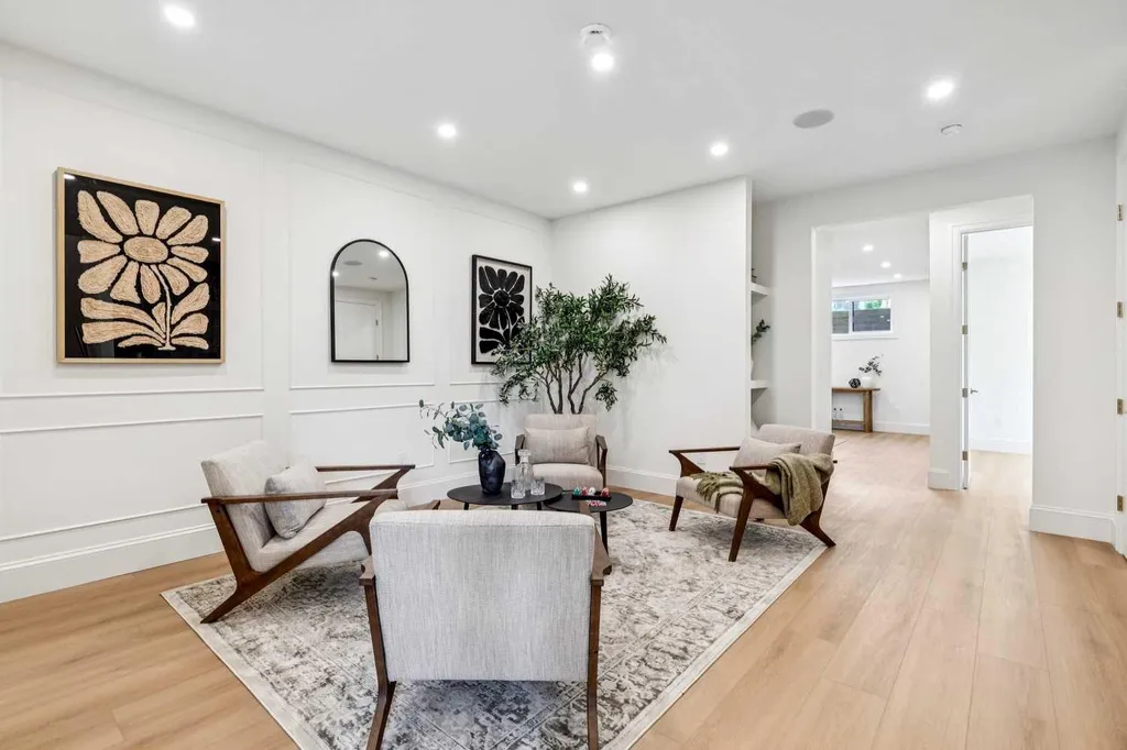 1603 42 Avenue SW Calgary AB T2T 2M4
