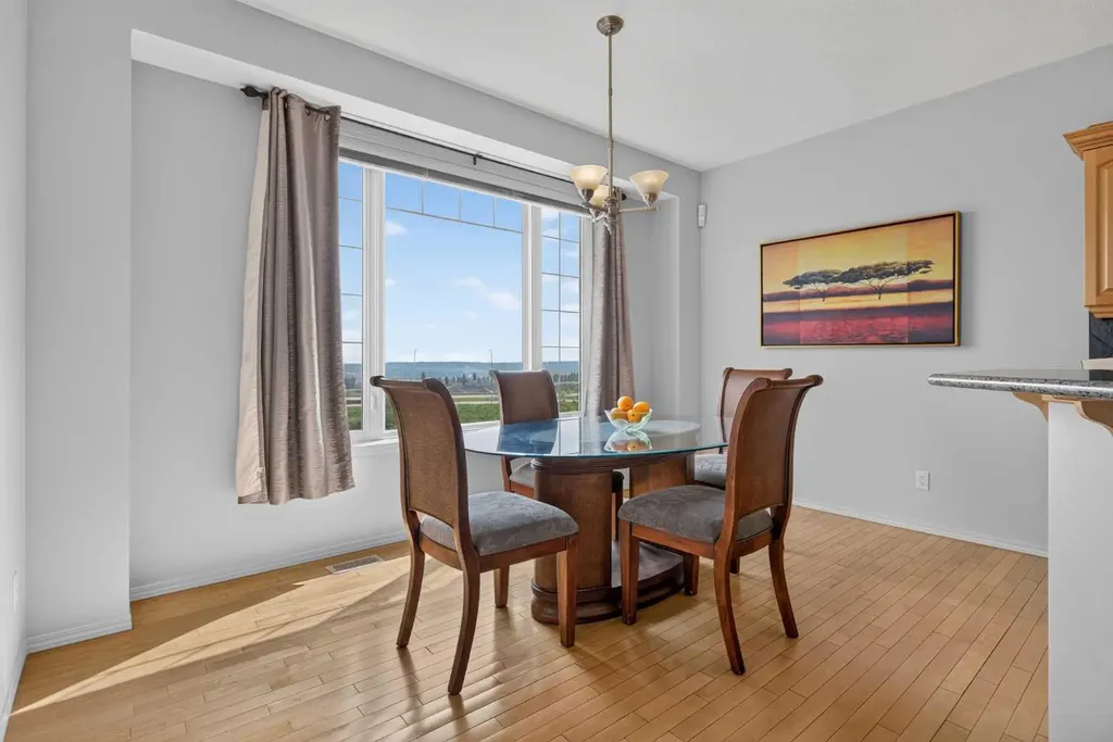 121 Sherwood Way NW Calgary AB T3R 1M8