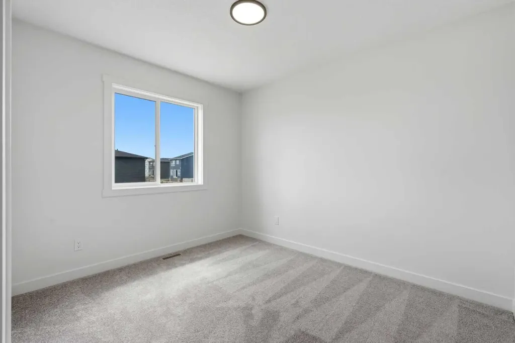 244 Homestead View NE Calgary AB T3J 5T8