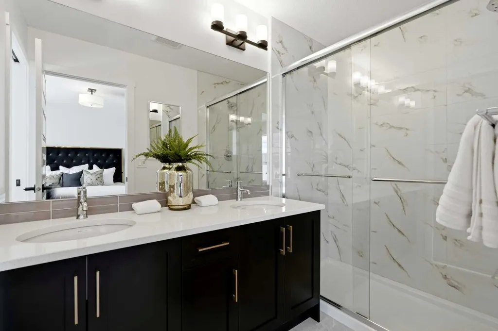 244 Homestead View NE Calgary AB T3J 5T8